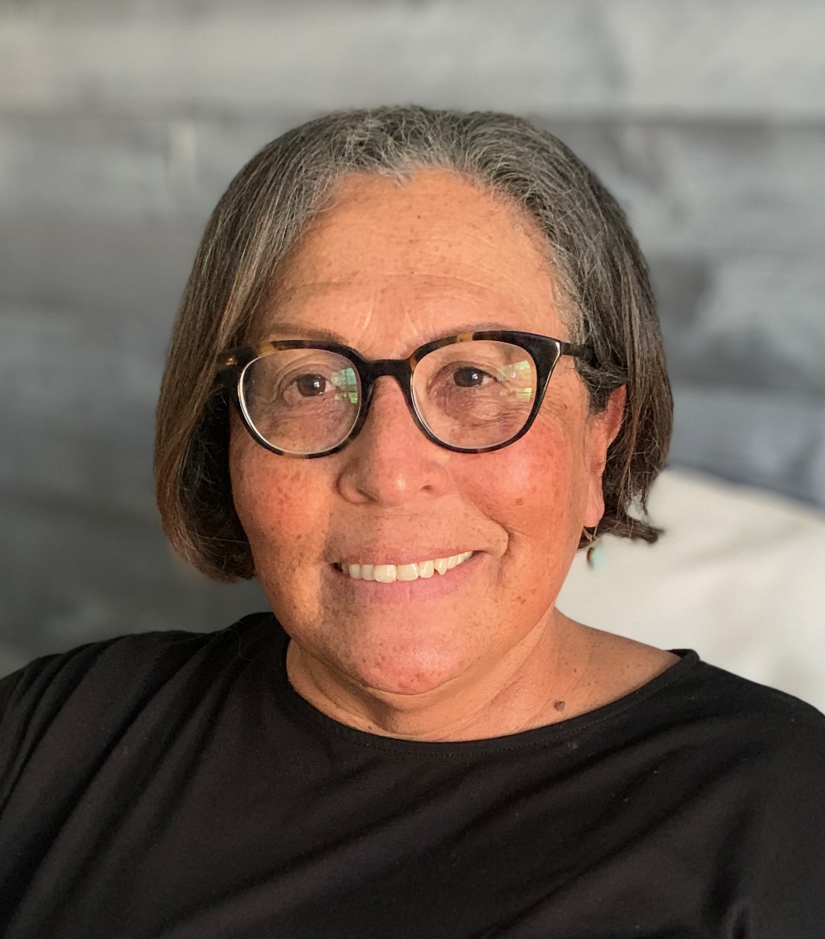 almendra gomelsky